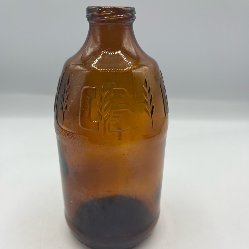 Vintage retro genesee beer bottle brown amber wheat embossed drinking bottles